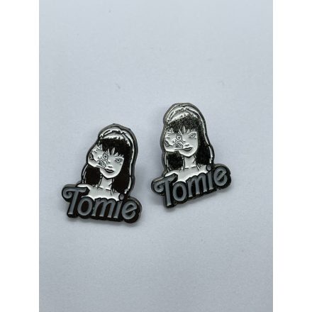 Junji Ito - Tomie kitűző